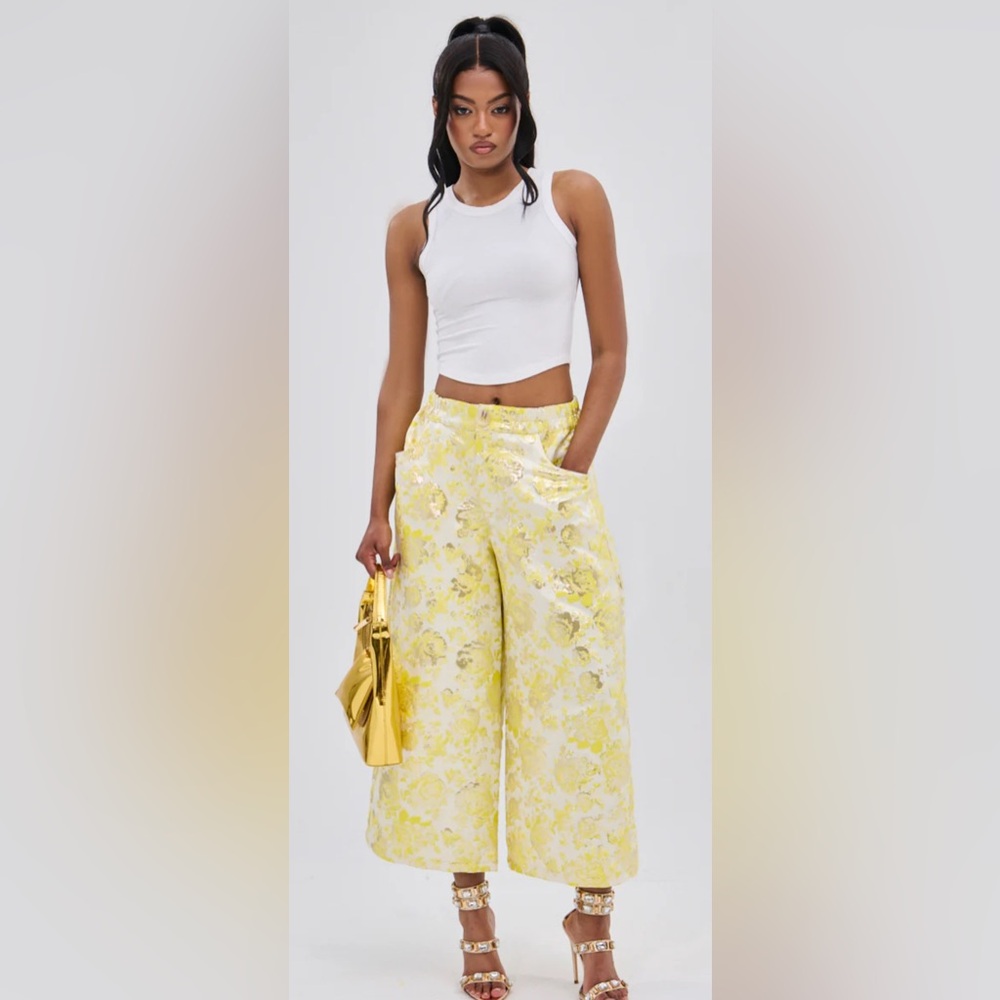 NO EXPECTATIONS CROPPED BROCADE PANTS - XL